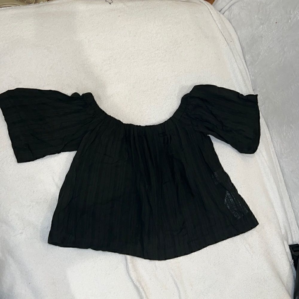Reformation black off the shoulder top size XS